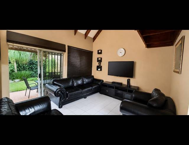 4 BEDROOM TOWNHOUSE FOR SALE IN CELTISDAL